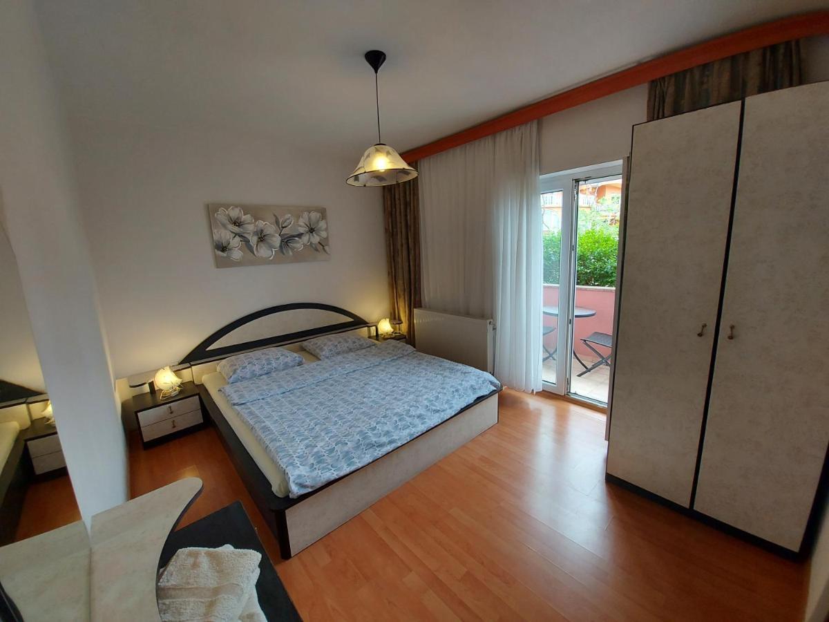 Apartments & Rooms Nensi Baska  Bagian luar foto