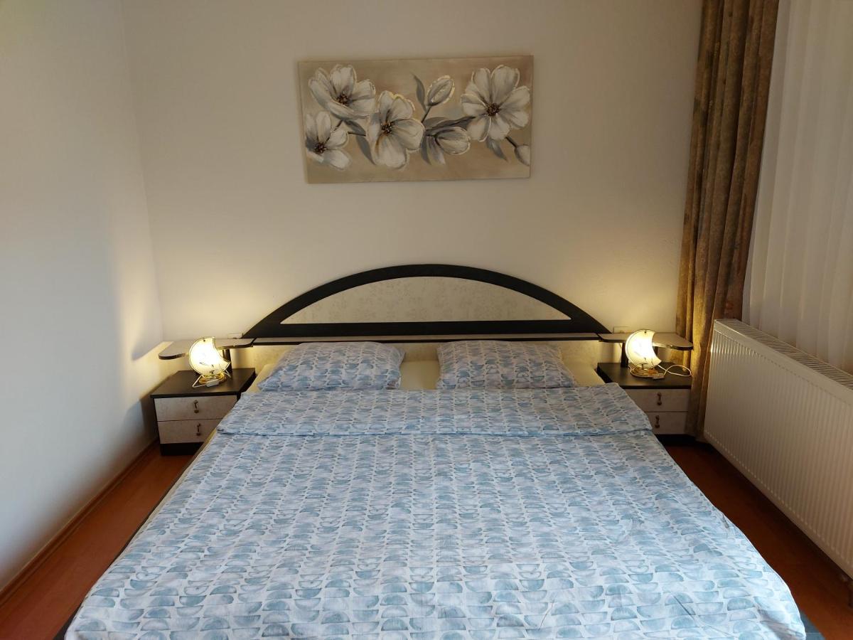 Apartments & Rooms Nensi Baska  Bagian luar foto