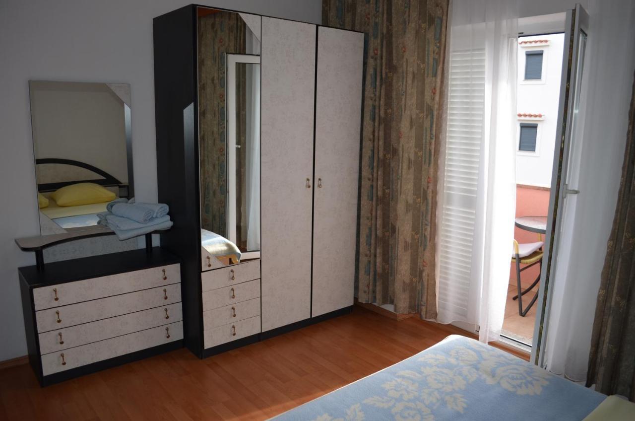 Apartments & Rooms Nensi Baska  Bagian luar foto