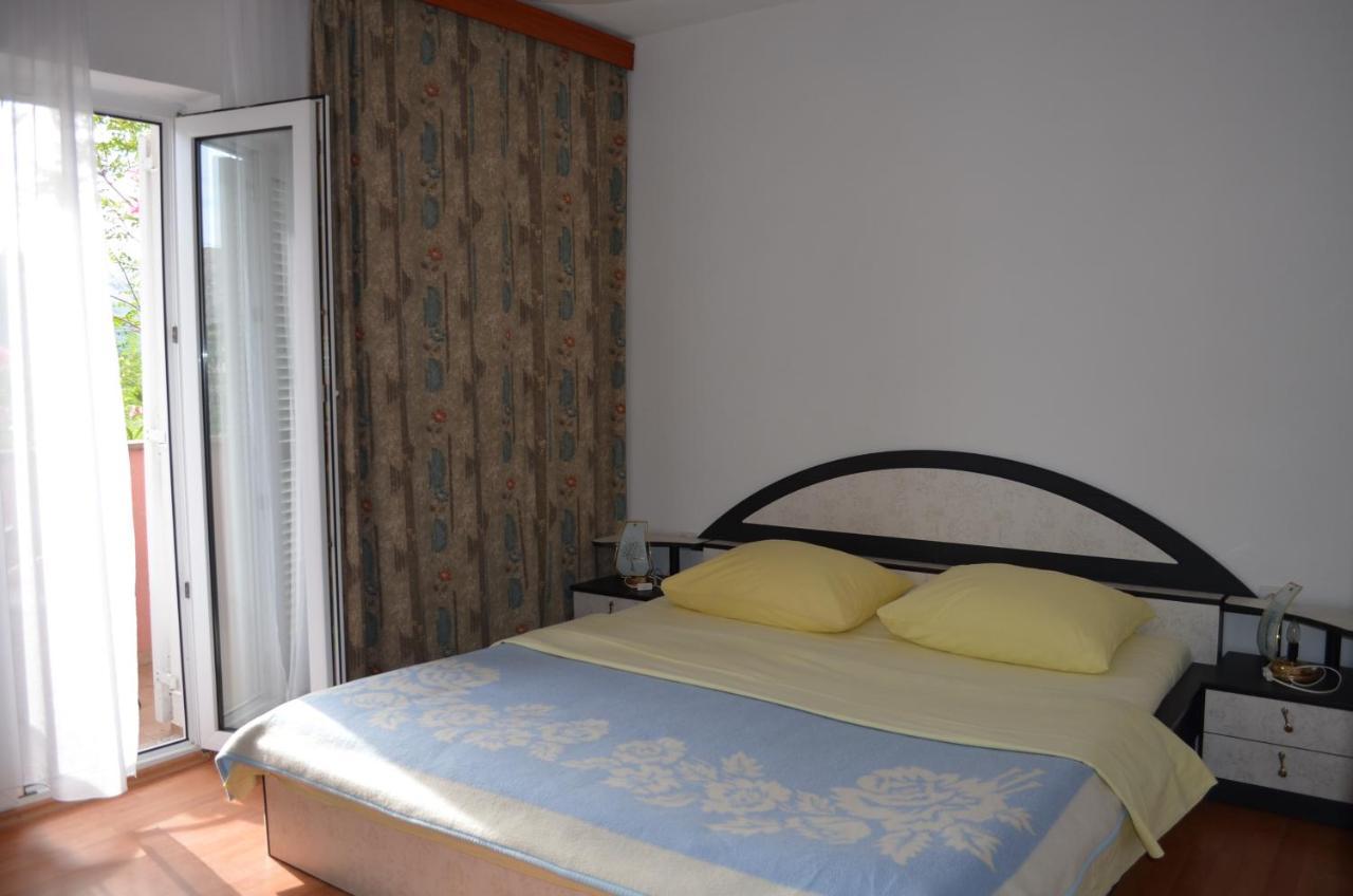 Apartments & Rooms Nensi Baska  Bagian luar foto