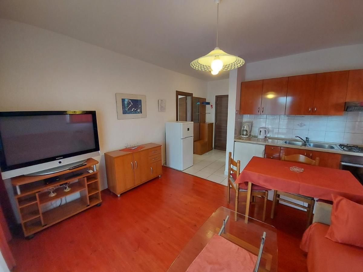 Apartments & Rooms Nensi Baska  Bagian luar foto
