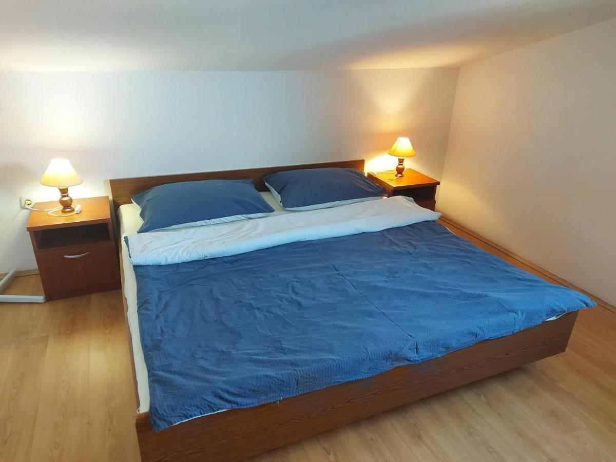 Apartments & Rooms Nensi Baska  Bagian luar foto