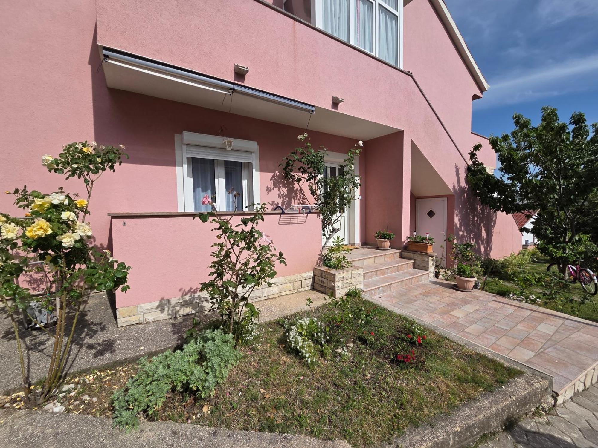 Apartments & Rooms Nensi Baska  Bagian luar foto