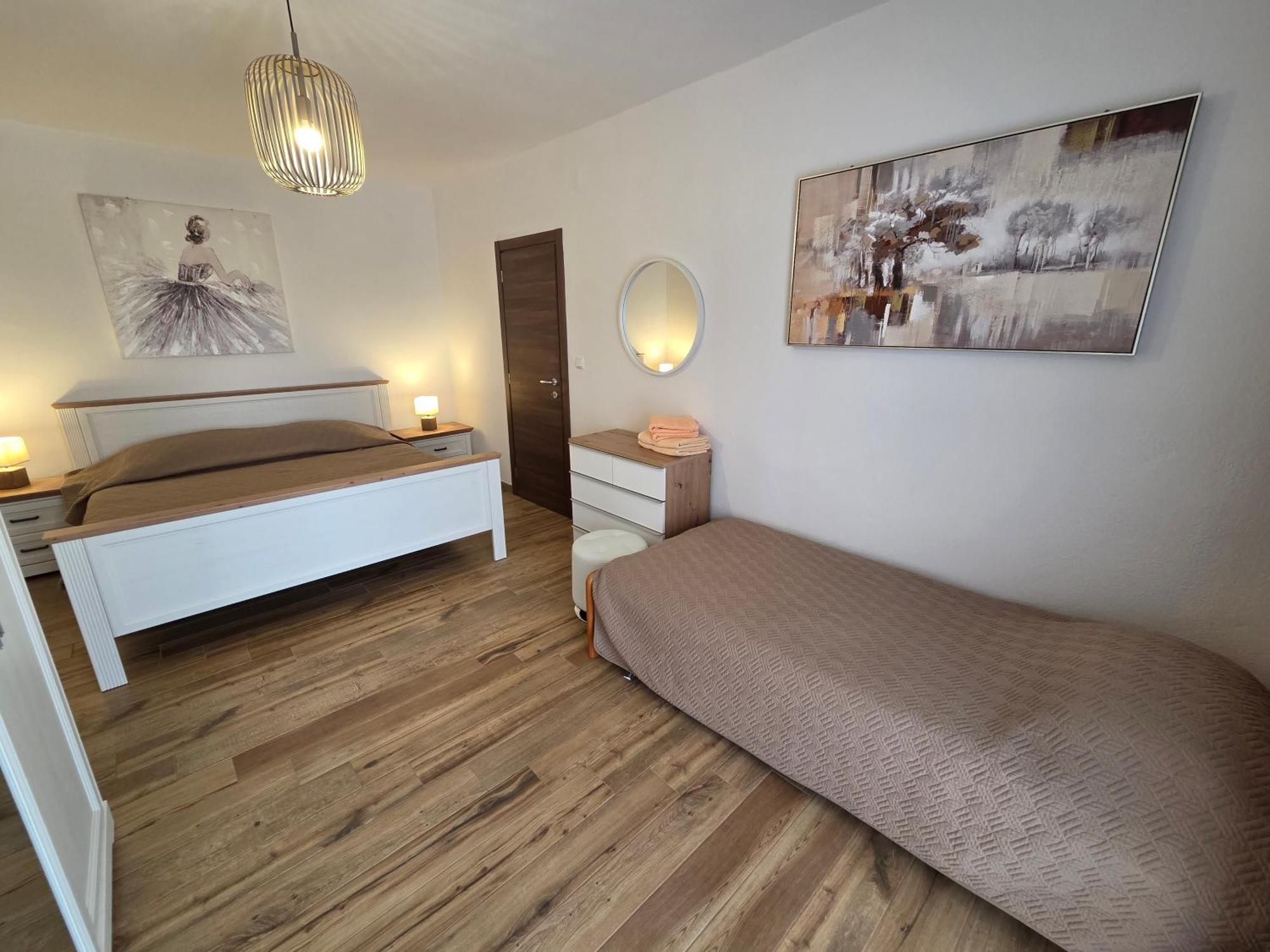 Apartments & Rooms Nensi Baska  Bagian luar foto